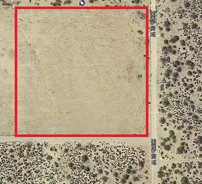 2nd image of 220 Saint W
