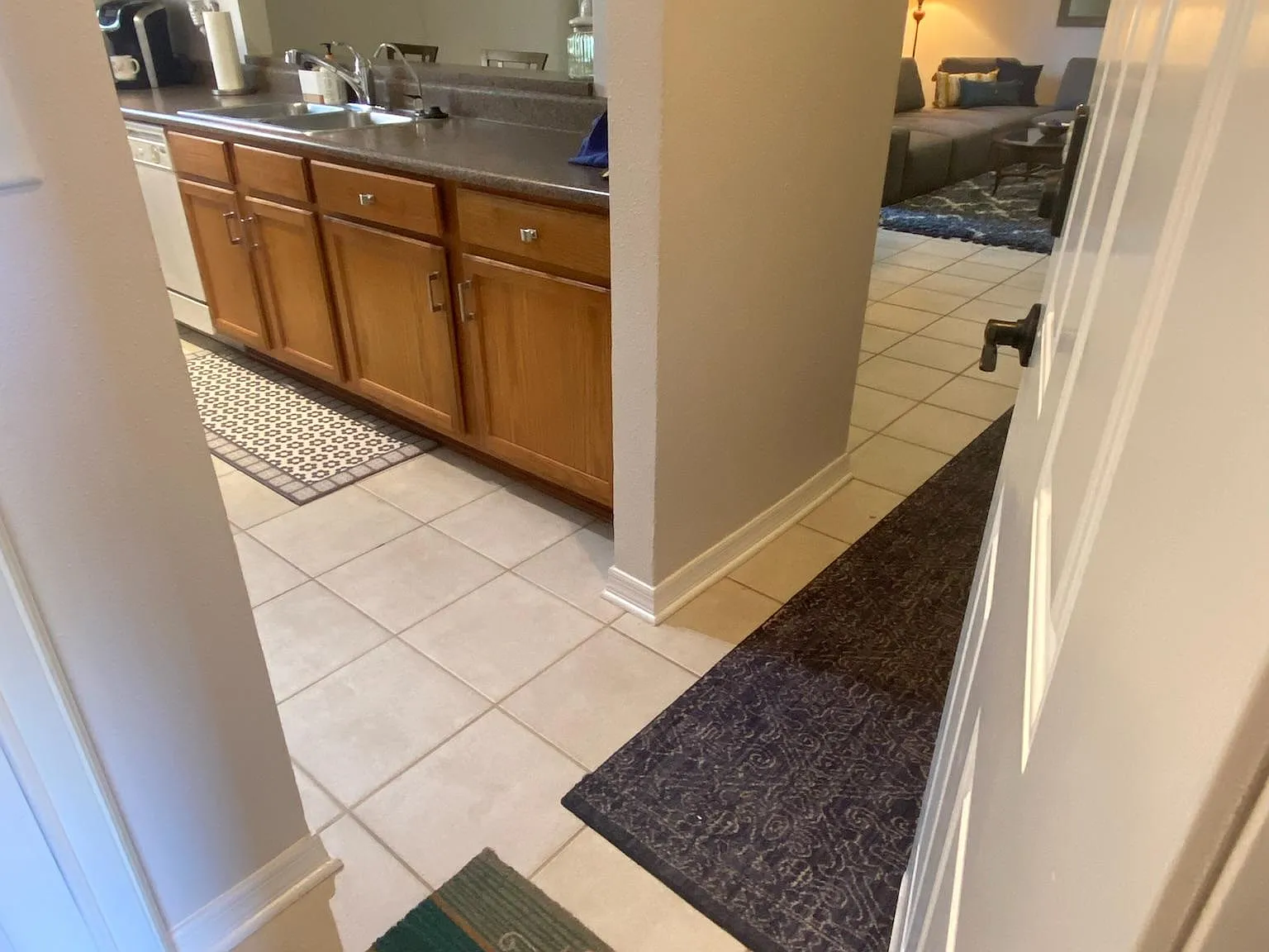 2 bed, 1049 sqft, $1,750 — Photo 4