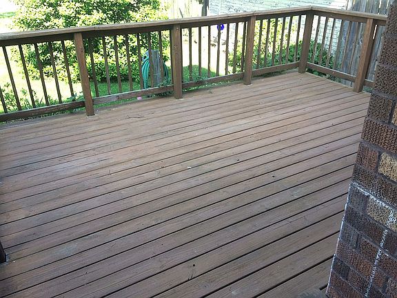 2nd image of 608 Jameson St