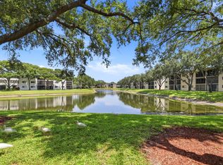 15456 Pembridge Dr APT 111, Delray Beach, FL 33484