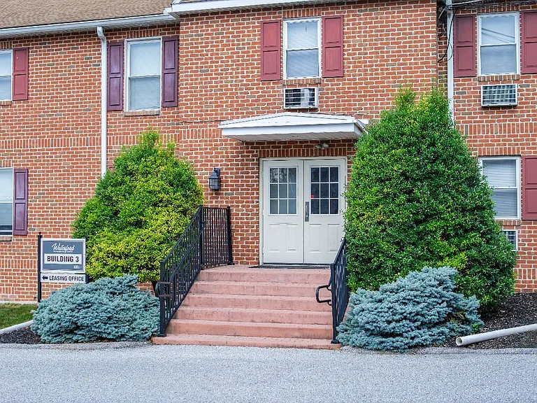 Apartments at Waterford — Photo 279