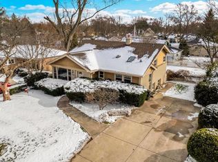 1505 W Euclid Ave, Arlington Heights, IL 60005