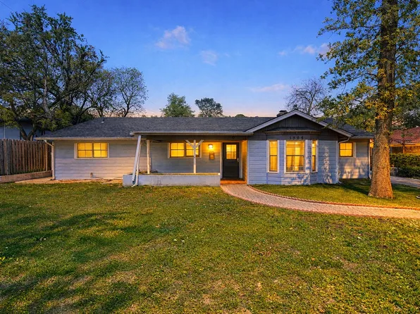 1305 W Grauwyler Rd, Irving, TX 75061