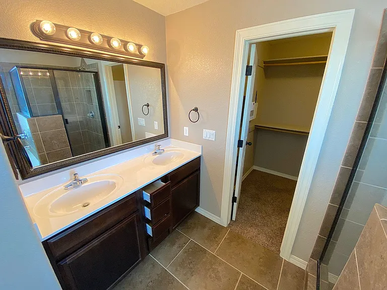 4933 Ruben Soto Dr — Photo 39