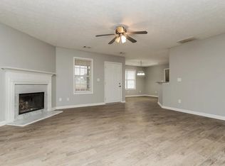 1005 Buttercup Ln, Locust Grove, GA 30248