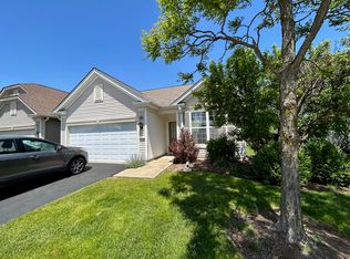 13792 Pineview Dr, Huntley, IL 60142