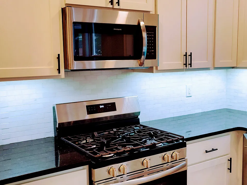 312 March St #2