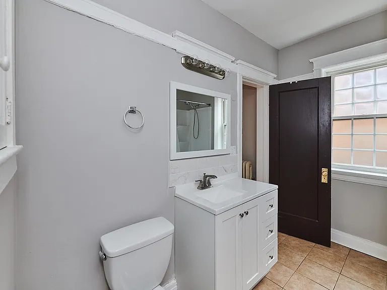 5436 W Ferdinand St #3E — Photo 7
