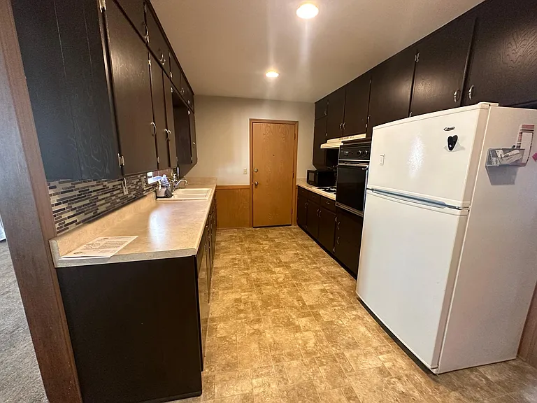 13630 Bennington Ave #MAIN — Photo 6