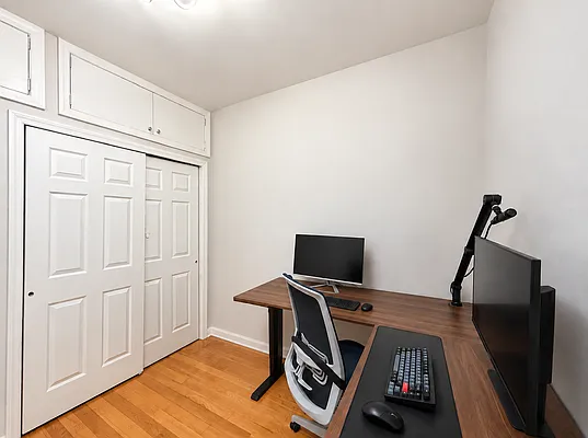 Office, photo 3