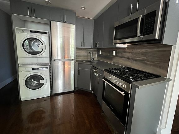 2nd image of 311 E 109th St APT 2E
