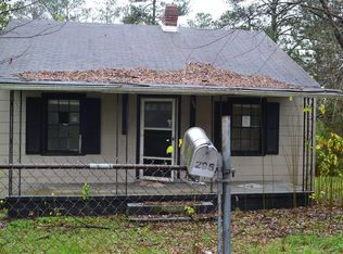 295 Burroughs St, Winnsboro, SC 29831