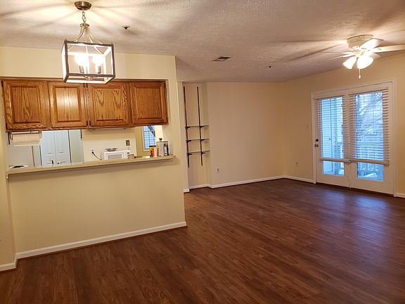 3rd image of 12205 Eagles Nest Ct APT H