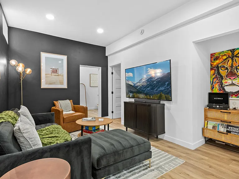1503 S Sherman St #2 — Photo 14