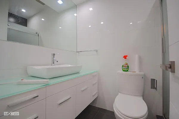 Rented by Citi Habitats | media 11