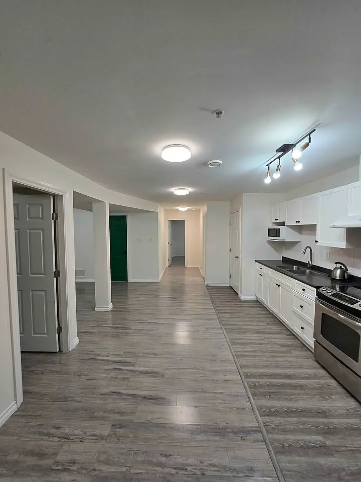 2 bed, $1,800 — Photo 2