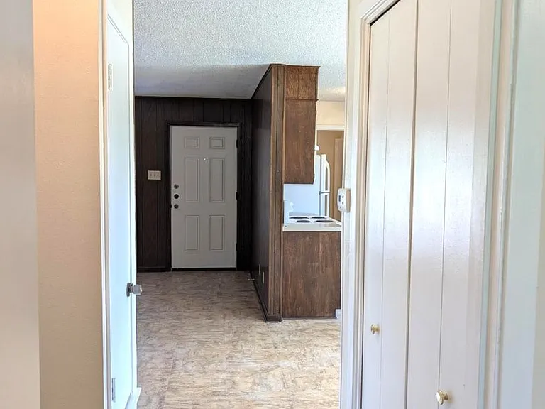 402 Skyline Ave — Photo 12