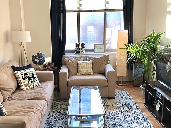 3rd image of 1500 Lexington Ave APT 4B