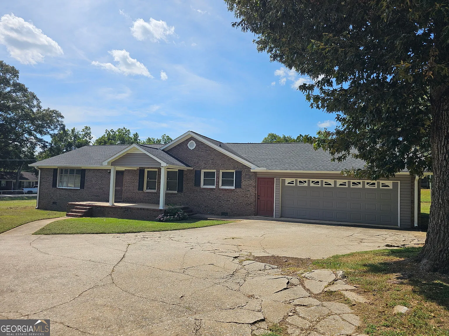 3 bed, 2.0 bath, 1767 sqft, $2,000 — Photo 4