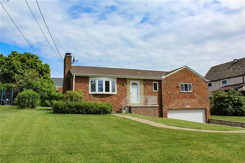 637 Greenlee Rd photo 1
