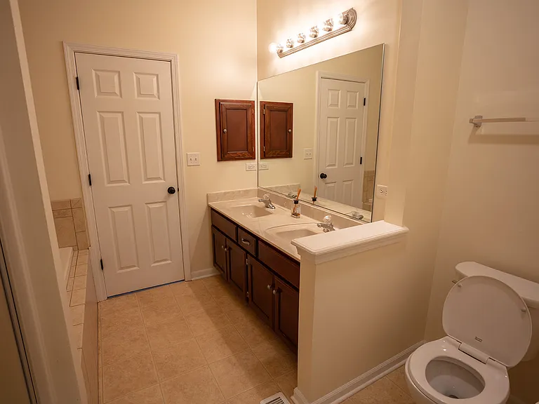 Primary bath