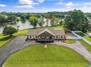 205 Lindsay Ln S, Athens, AL 35613