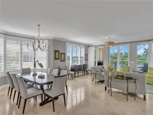 9043 Somerset Bay Ln APT 201, Vero Beach, FL 32963