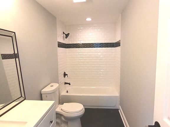 5th image of 2273 Galilee Ave