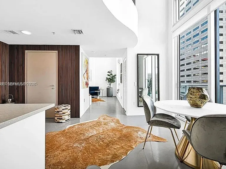 300 S Biscayne Blvd #L-1232 — Photo 8