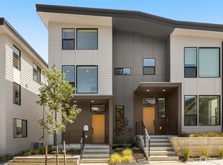 4104 30th Ave S #5, Seattle, WA 98108