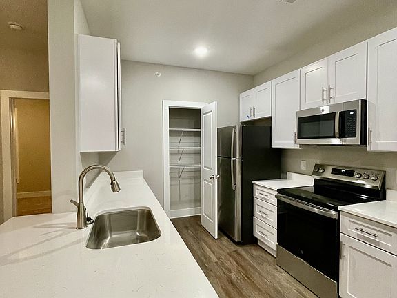 4th image of 253 English Commons Dr #308
