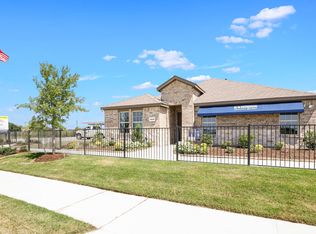 9812 Autumn Leaves Ln, Aubrey, TX 76227
