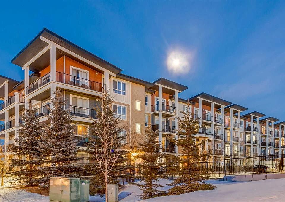 1st image of 10 Walgrove Walk SE #312