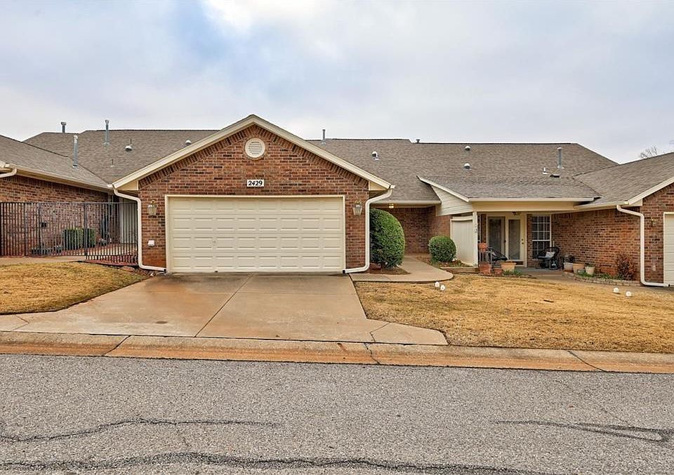1st image of 2429 Glenrock