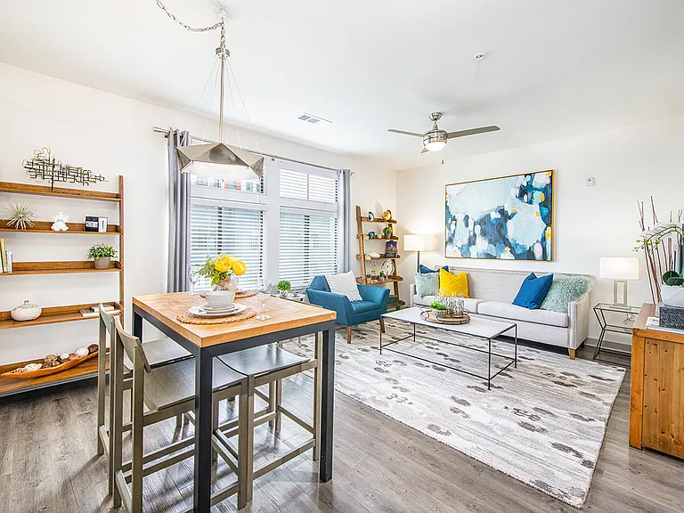 MAA 220 Riverside — Photo 12