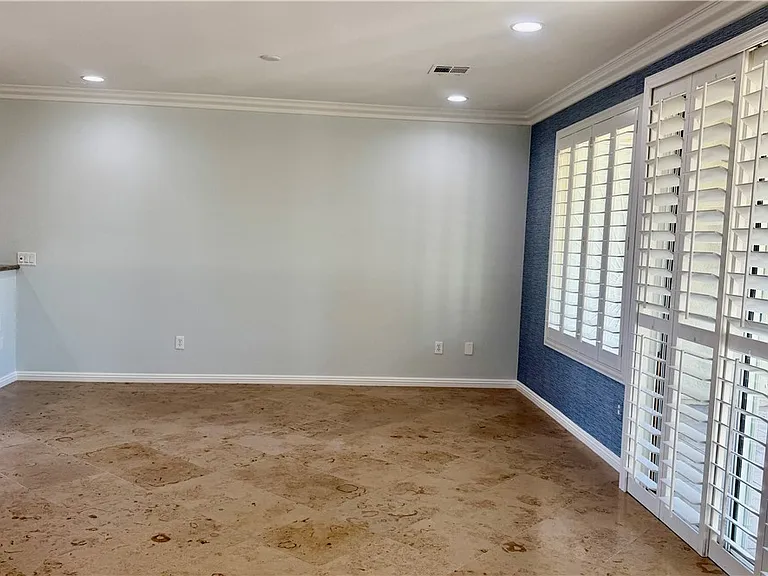 10385 Brillare Ave — Photo 8