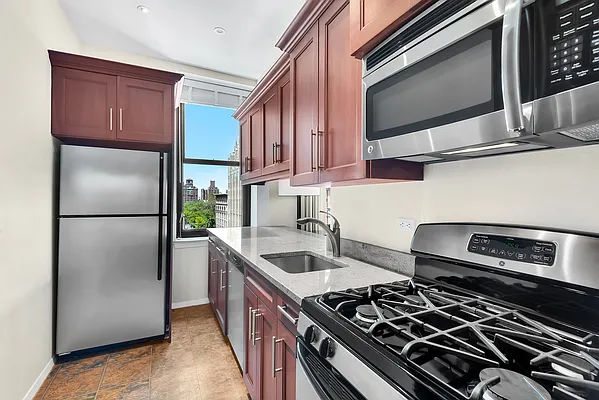 Rented by Corcoran | media 12