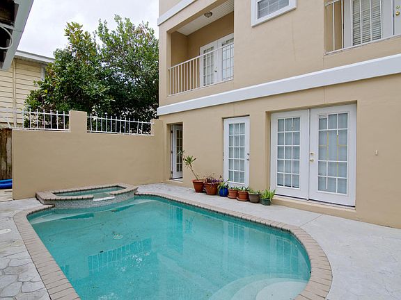 5th image of 142 11th Ave N #142-144-14