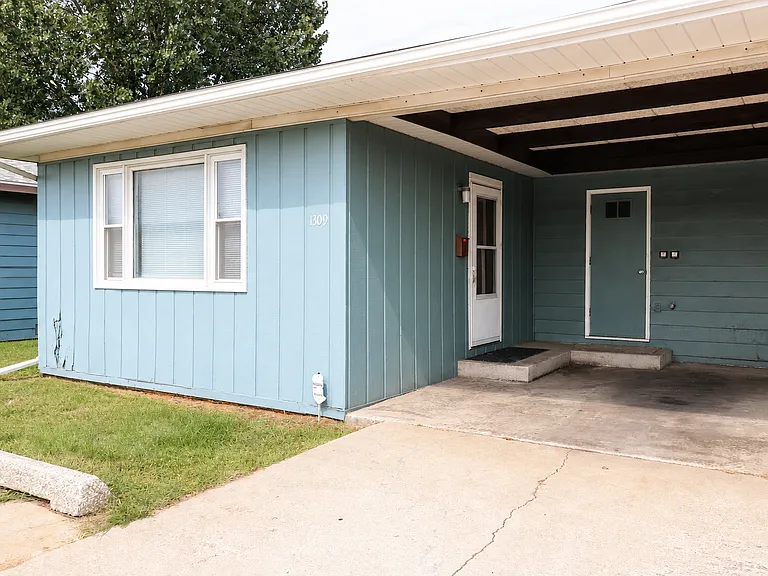 1309 E Logan St #1 — Photo 11