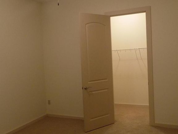 4th image of 210 S 16th St APT 1009
