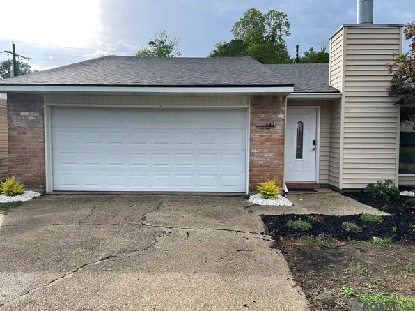 242 Highland Creek Pkwy, Baton Rouge, LA 70808