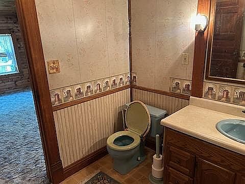 2nd Floor Bath
