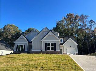 1949 Hearthstone Ct, Winder, GA 30680