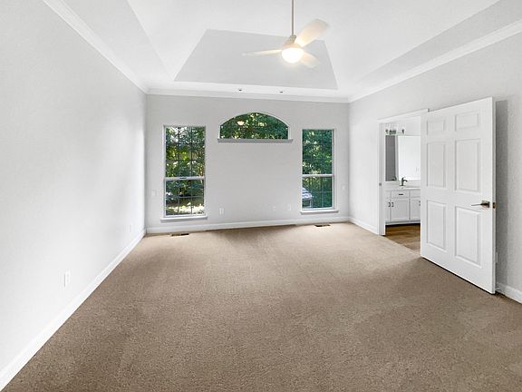 5th image of 2619 Winter Garden Dr