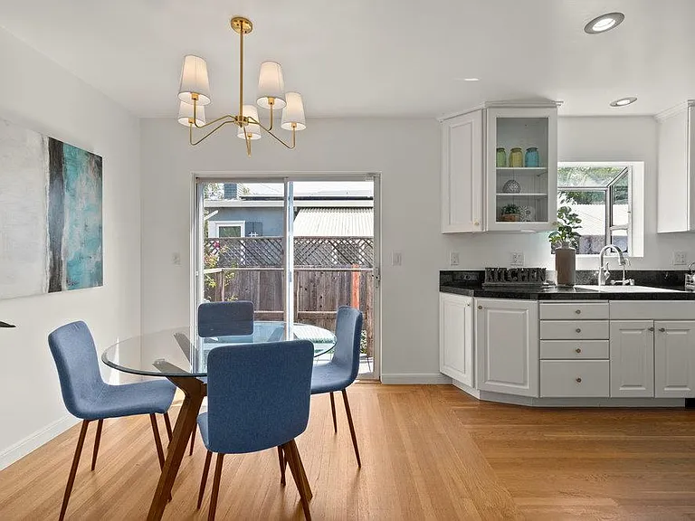 752 Laurel Ave — Photo 9