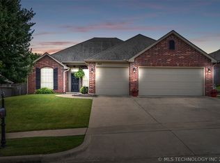7415 E Jackson Pl, Broken Arrow, OK 74014