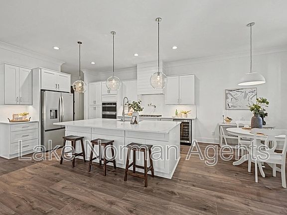 5th image of 4609 Firethorn Ct