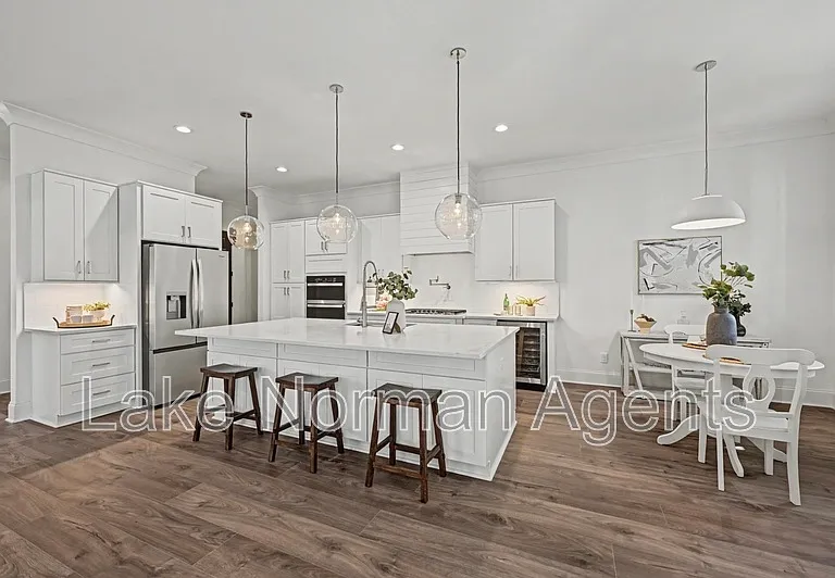 4609 Firethorn Ct — Photo 5