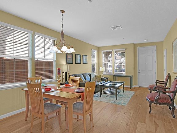 5th image of 217 Dutra Vernaci Dr