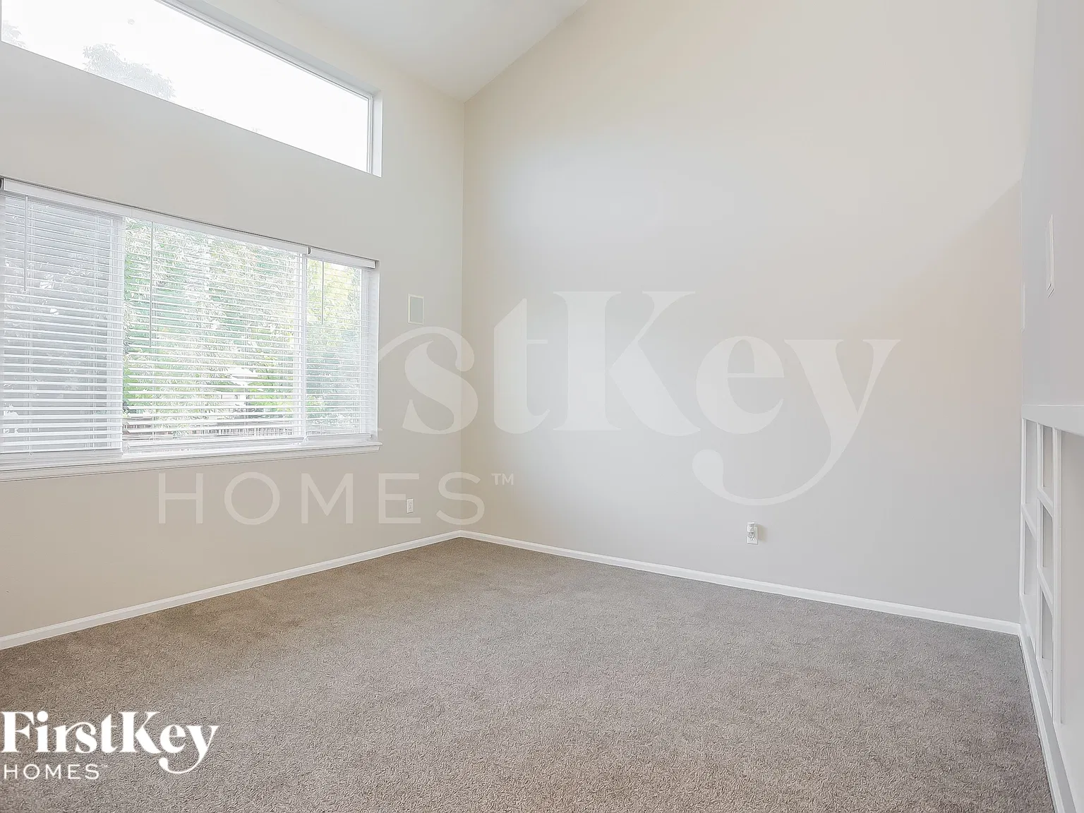 3 bed, 2.5 bath, 1421 sqft, $3,045 — Photo 3